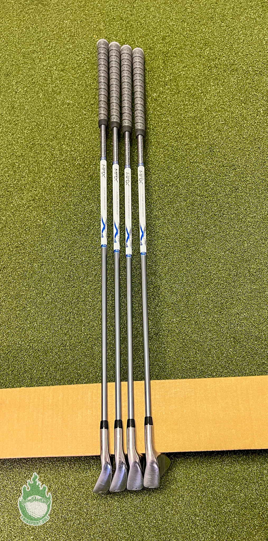 Used Right Handed Cobra Max Iron Set 7-9,GW Graphite 56g Lite Flex Golf Club - Image 10