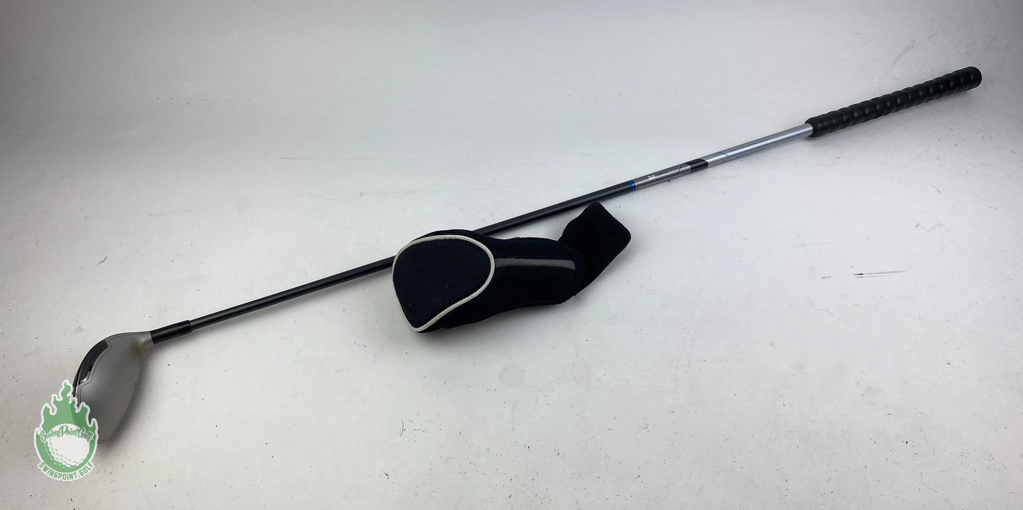 Used TaylorMade SLDR S Rescue 4 Hybrid 22* 72g Regular Flex Graphite Golf Club - Image 3