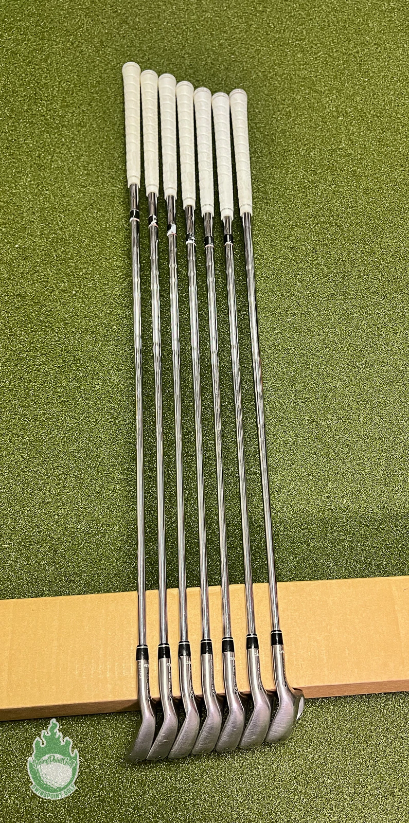 Used RH TaylorMade RAC OS Irons 5-PW/AW 95g Regular Flex Steel Golf Club Set - Image 10