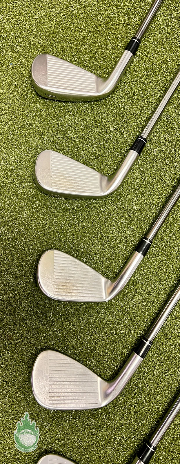 Callaway APEX Forged ’21 Irons 6-PW/AW Catalyst 60g Regular Graphite Golf Set - Image 9