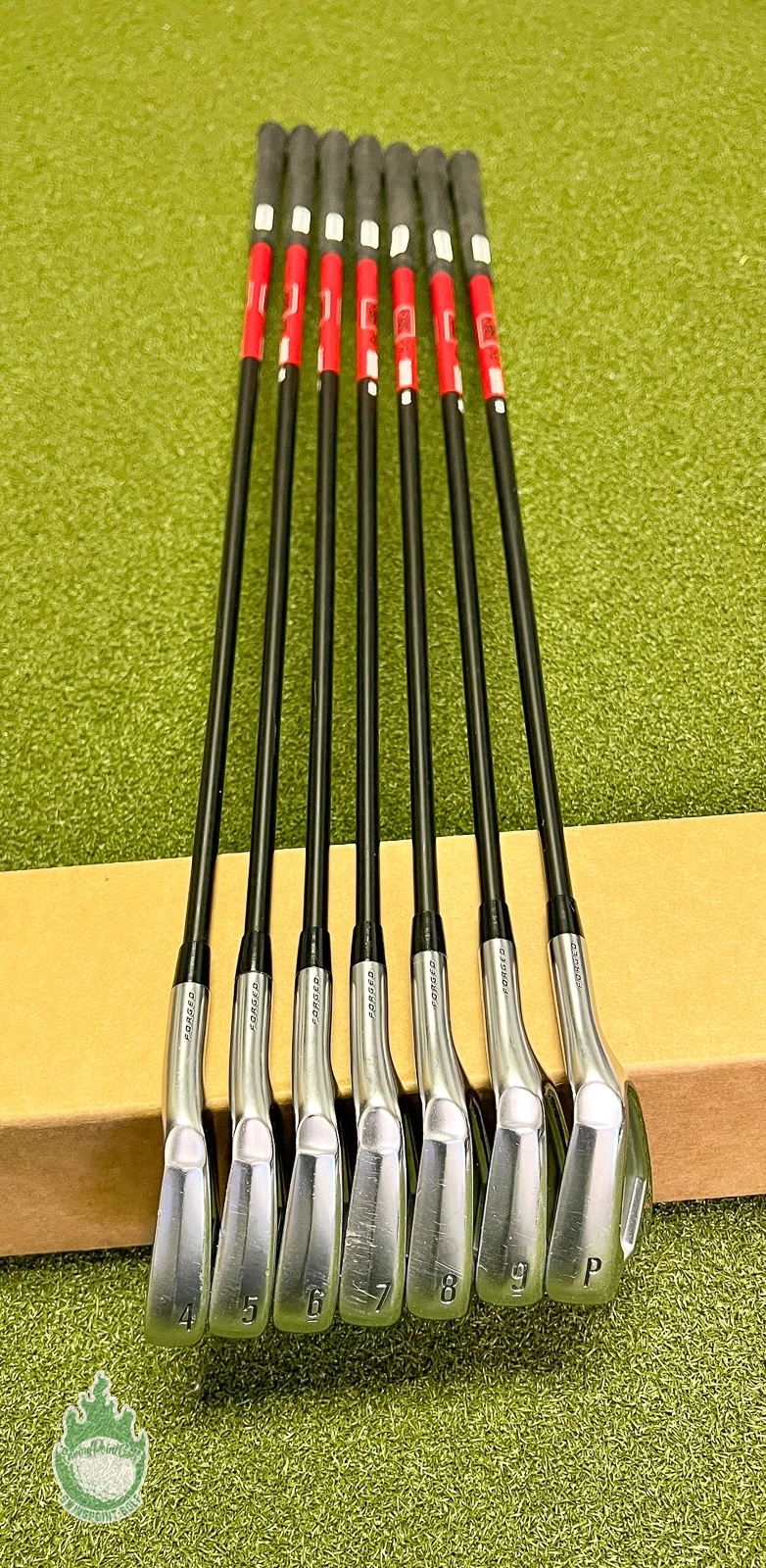 Used RH Srixon ZX7 Forged Irons 4-PW PGI 100 Stiff Flex Graphite Golf Club Set - Image 3