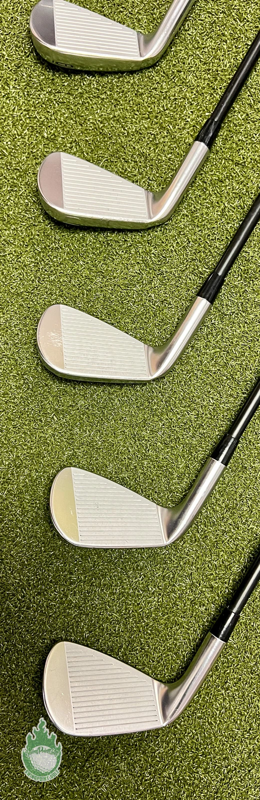 Used RH Srixon ZX7 Forged Irons 4-PW PGI 100 Stiff Flex Graphite Golf Club Set - Image 8