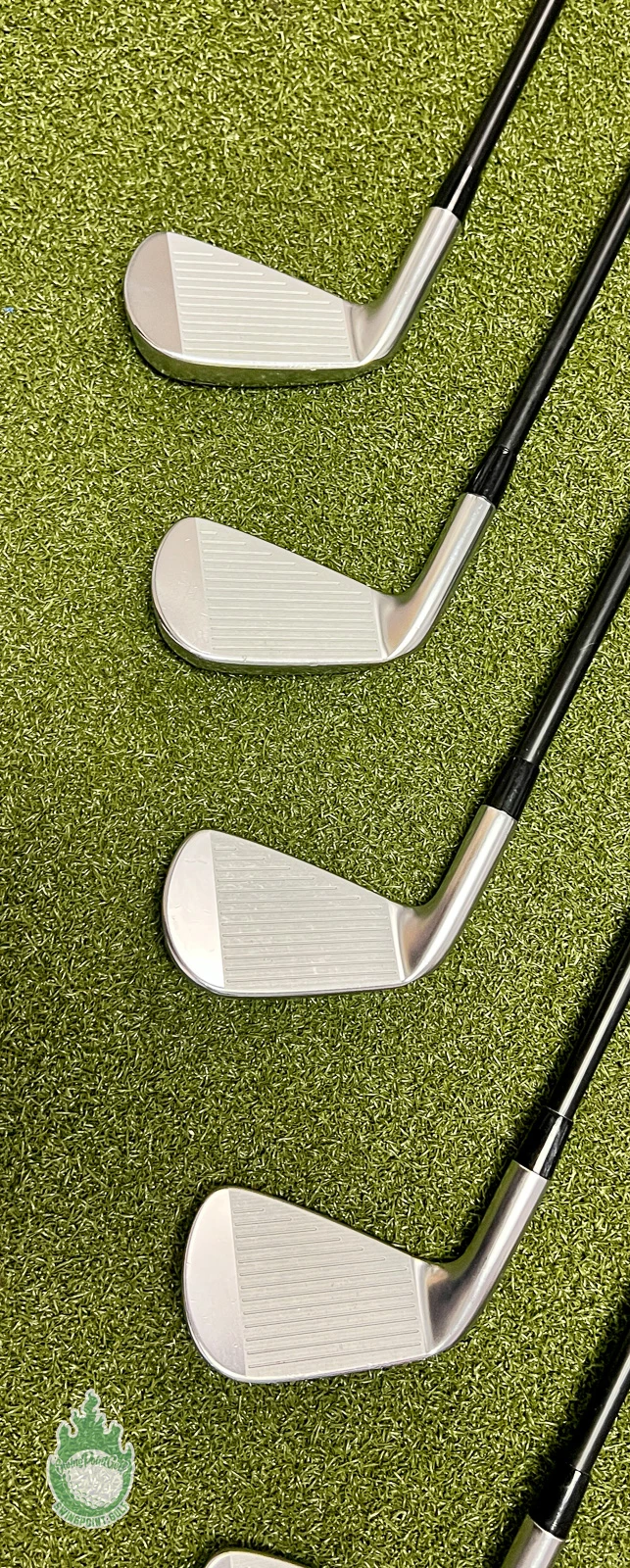 Used RH Srixon ZX7 Forged Irons 4-PW PGI 100 Stiff Flex Graphite Golf Club Set - Image 9