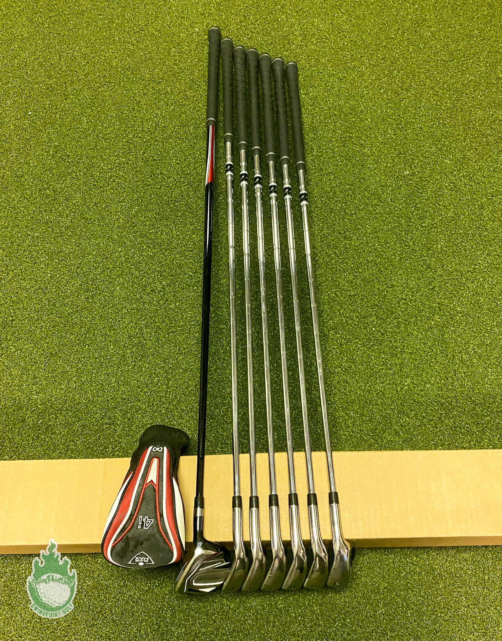 Used Right Handed MaxFli Black MAX Irons 4H 5-PW Regular Flex Steel Golf Set - Image 2