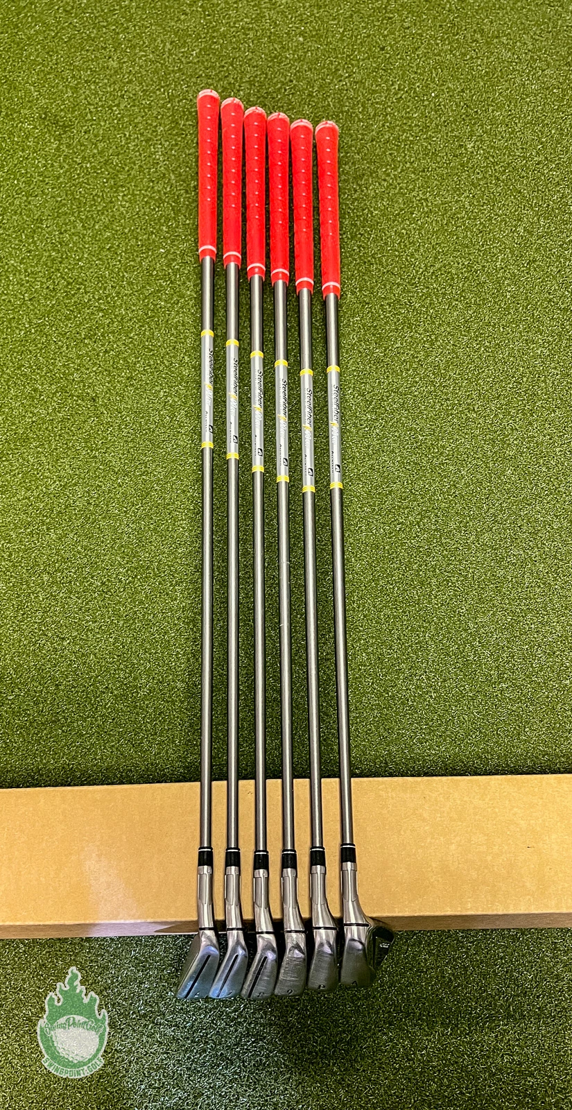 Used TaylorMade Stealth Irons 6-PW/AW SteelFiber 90g Regular Graphite Golf Set - Image 4