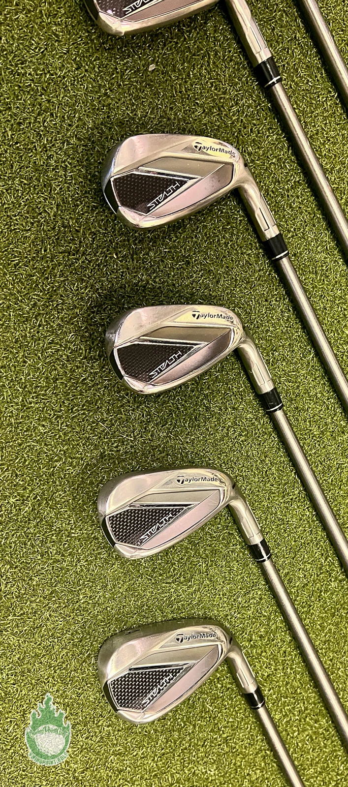 Used TaylorMade Stealth Irons 6-PW/AW SteelFiber 90g Regular Graphite Golf Set - Image 6