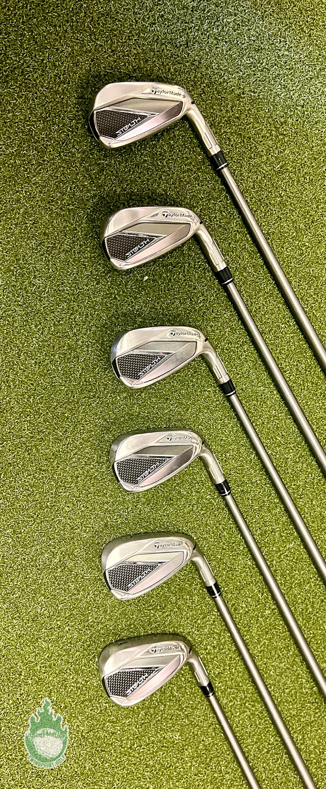 Used TaylorMade Stealth Irons 6-PW/AW SteelFiber 90g Regular Graphite Golf Set - Image 7