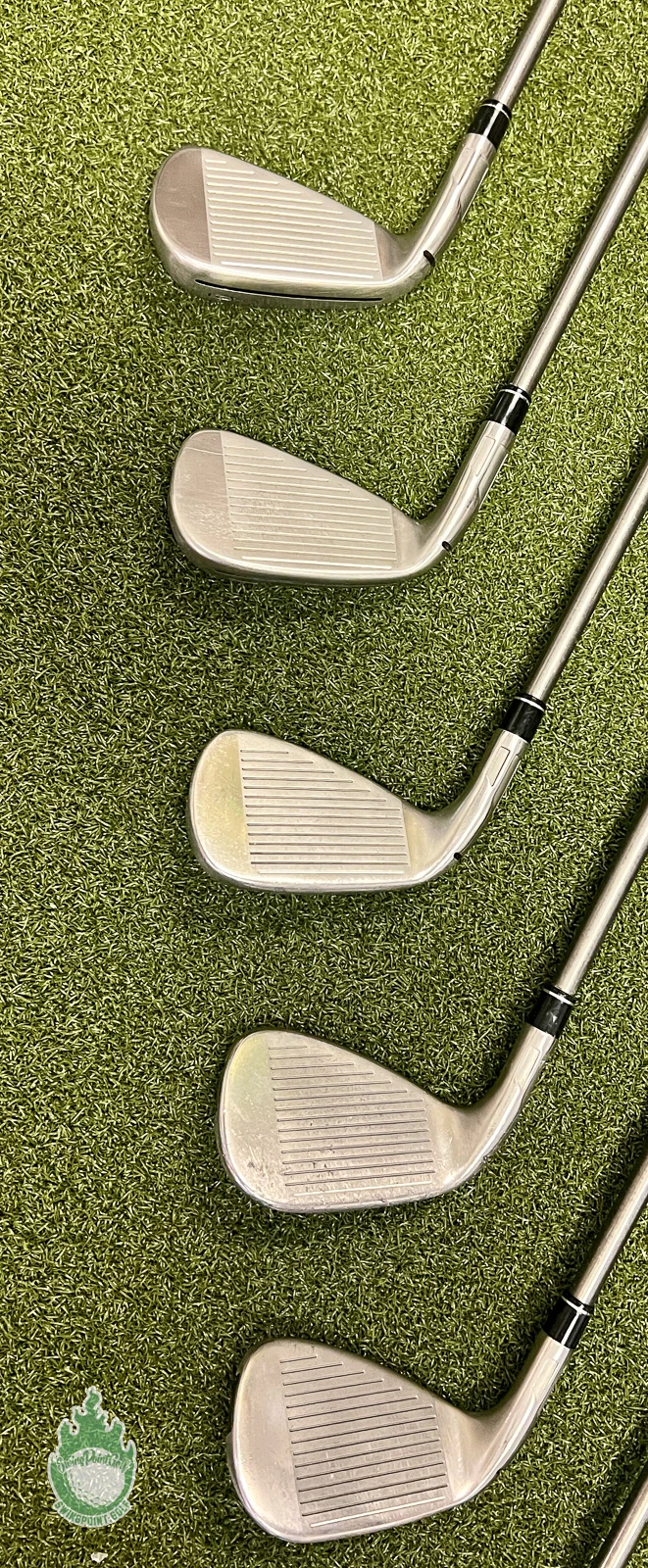 Used TaylorMade Stealth Irons 6-PW/AW SteelFiber 90g Regular Graphite Golf Set - Image 9